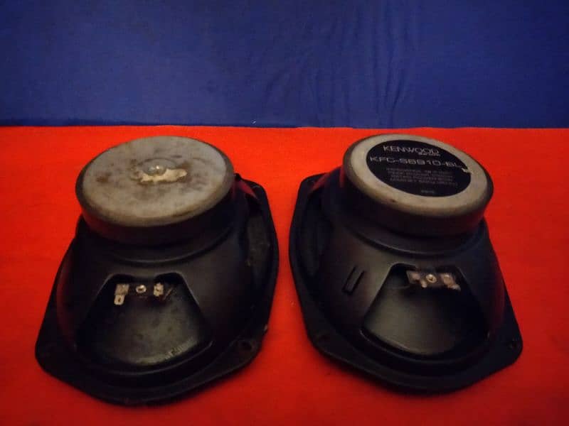 kenwood speaker 718. amplifire. pioneer woofer D4 n 306c player 11