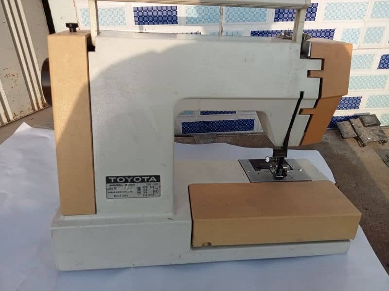 sewing machine Toyota 9