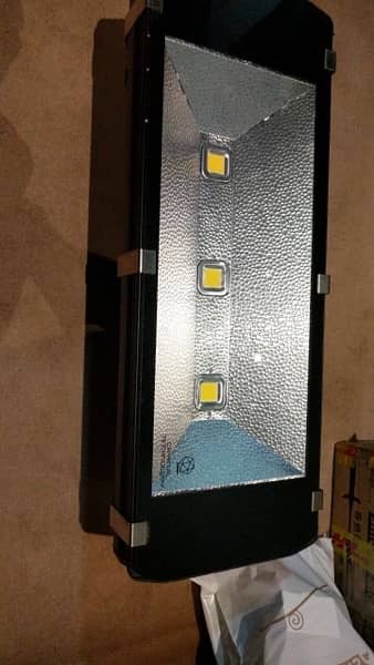 300 watt COB Light 0