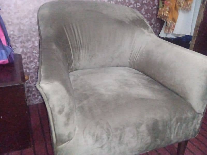 Bedroom chair just like brand new 1