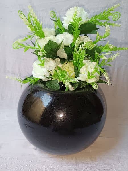 Round vase 3