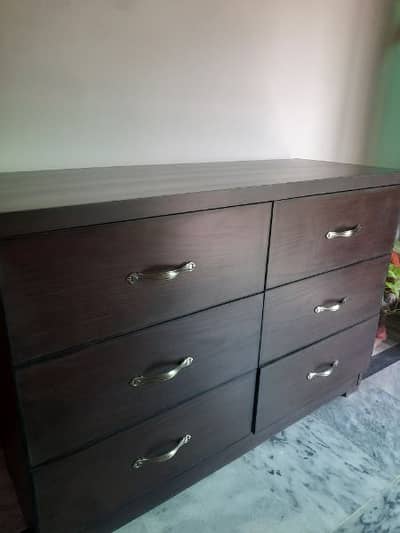 Brand new Chester - 6 drawers laminated Price negotiable urgent sell