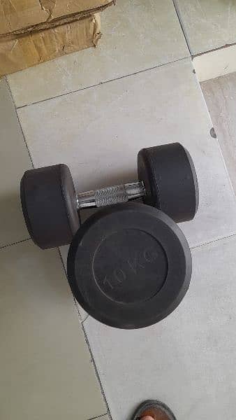 5kg Pair Rubber Dumbbells 1