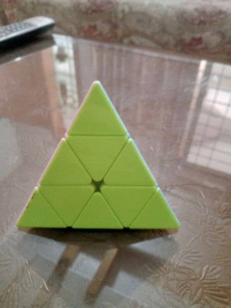 3x3 pyramid Rubik's Cube 0