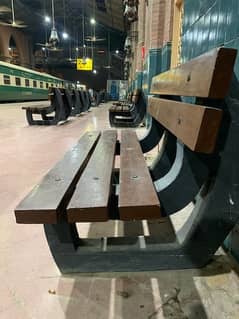 Benches for Outdoor Parks, Lawns, Society, Industries and Universities 0