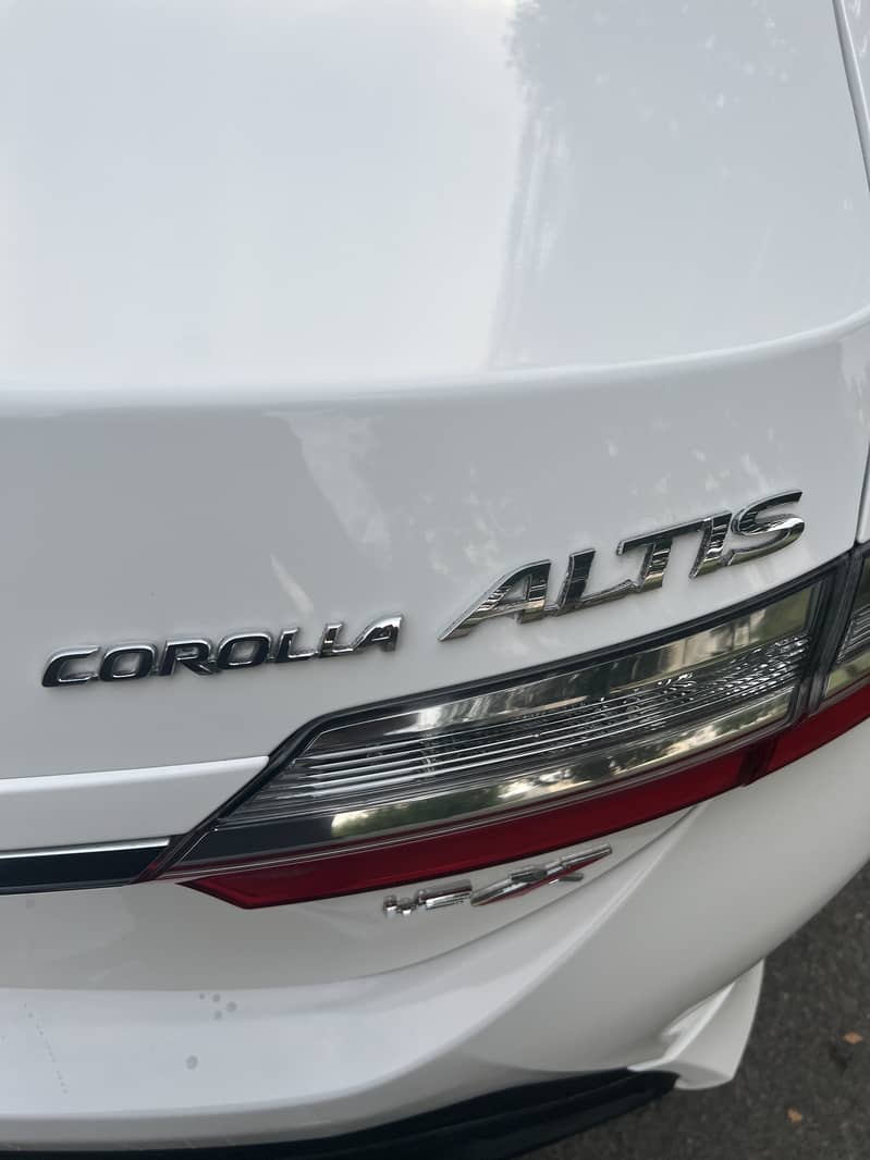 2021 Toyota Corolla 1.6 x automatic 10