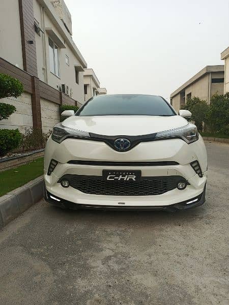 Toyota CHR Girl Redar 2018 model 2