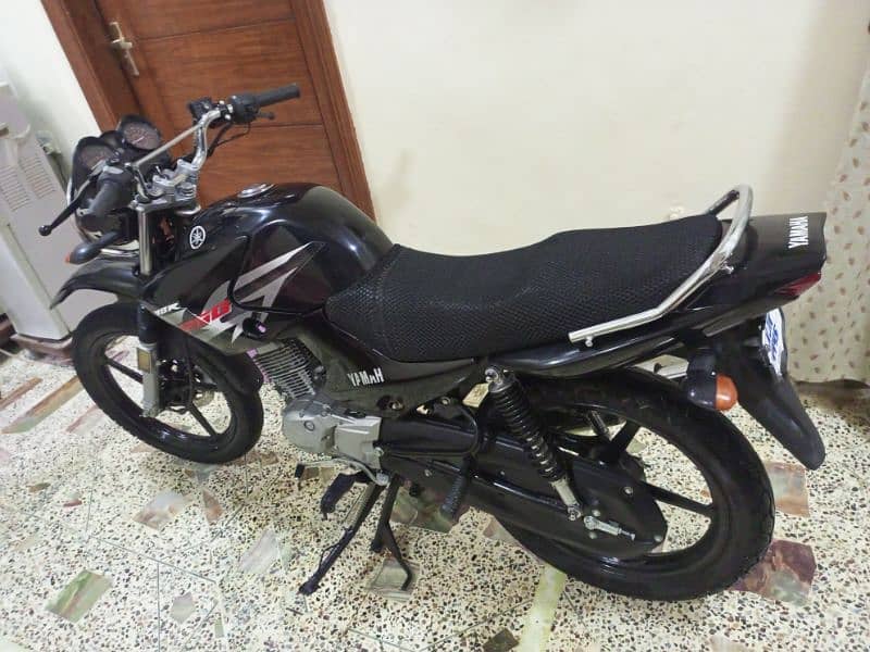 Yamaha ybr 9