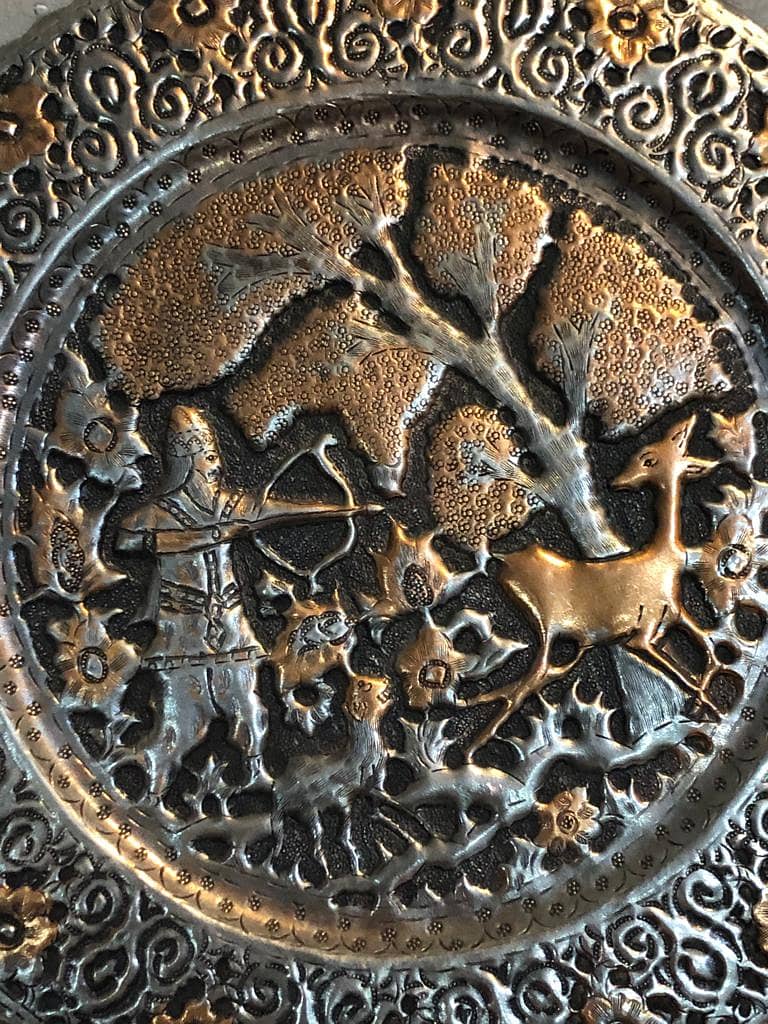 Antique world present    eagle horse IN  DIFFERENT PRICES /PIECE 9999 7