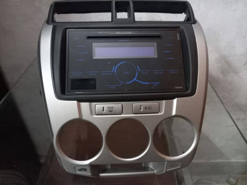 Honda city stereo/deck touch panel with Remote for sale. (Rs: 9000) 6