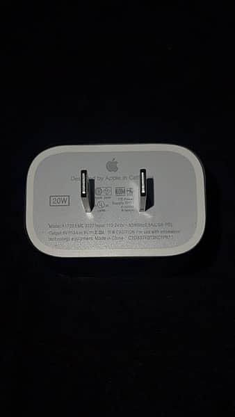 iphone charger 20w original (import) 0