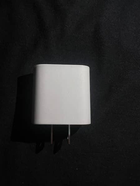 iphone charger 20w original (import) 3
