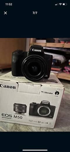 EOS CANON M50 mirrorless camera 15-45mm lens