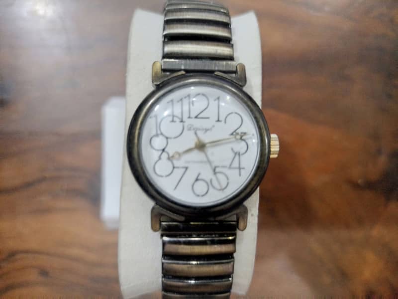 18 Original Daisy medium-sized manual wind watch spring metal chain 16