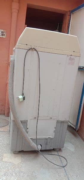 Haier washing machine plastic body in good working condition. 4