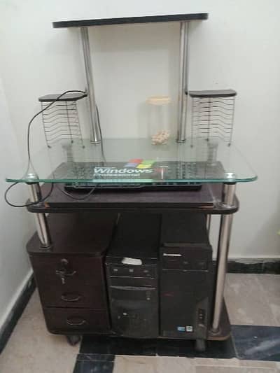 i sm selling compurt trolly