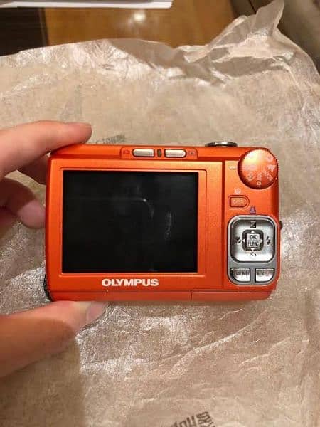Olympus FE-310 Digital Camera 8 Megapixels 1