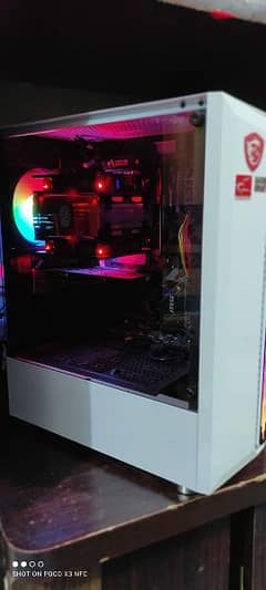 HIGH END GAMING PCS AVAILABLE EXCHANGE POSSIBLE WITH YOUR OLD PRODUCTS