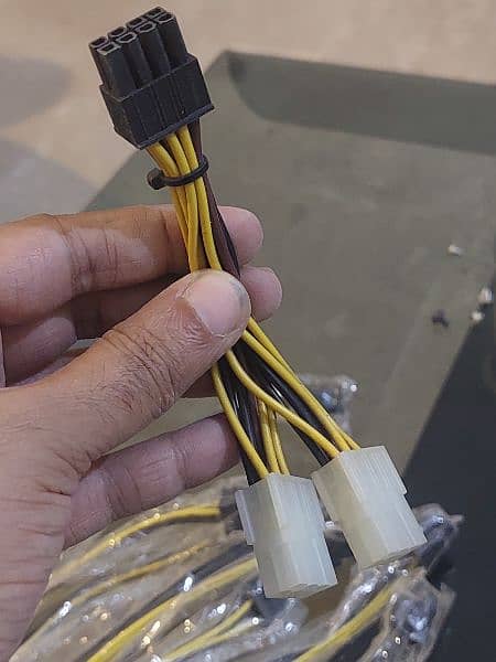 6 to 8 pin connector and sata to 6 pin connector 2