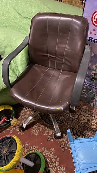 sell office chairs