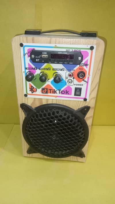 mp3 box 6 inch woofer speaker imported and best quality