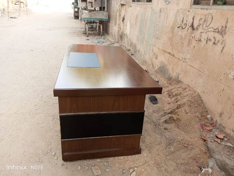 Executive table, Manager Table, Office Furniture in karachi 11