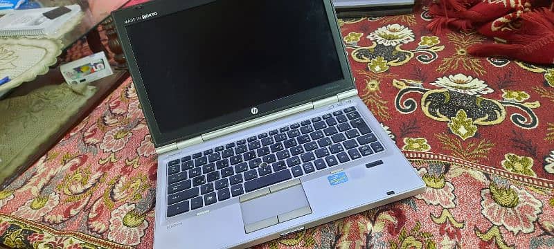 hp core i5 2nd 9/10 condition 0