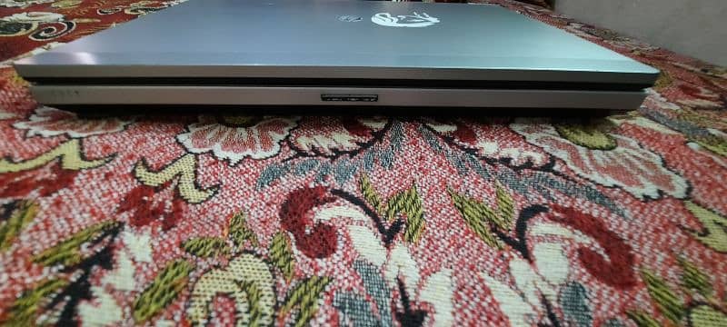 hp core i5 2nd 9/10 condition 11