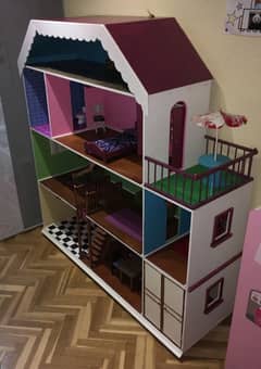 Doll house 0