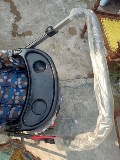 kids pram. good candtion. only one time use