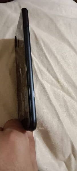 10/10 condition jis ny laina ho wo contact kry urgent sale