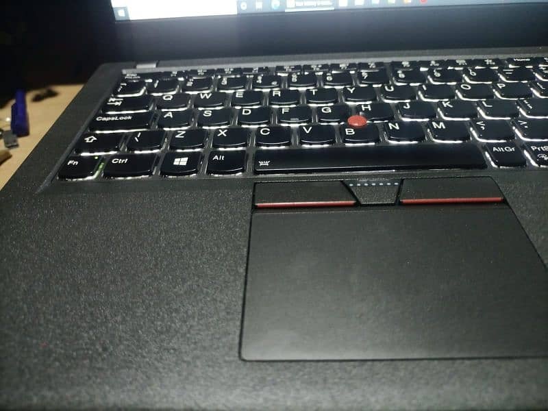 Lenovo Cori5 6th gen 8gbram+256SSD hard(Dual battery) 15