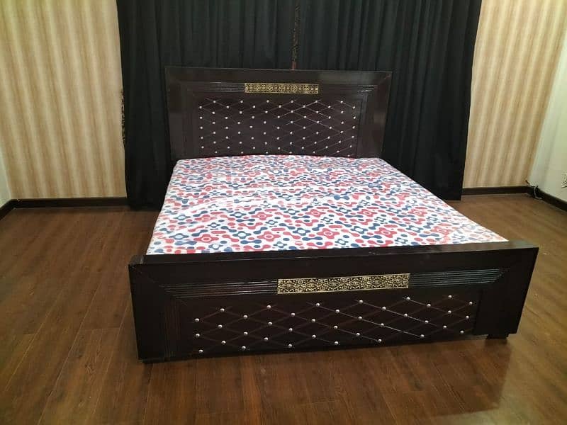 Double bed / bed set / Side Tables / Dressing Tables / bed / Furniture 8