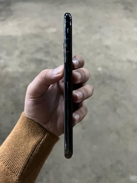 Iphone 11 pro max 256gb non pta 3