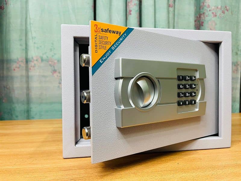 Digital Numeric Safe locker 1