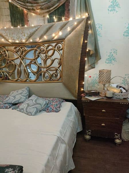 Bed set + Dressing table 1