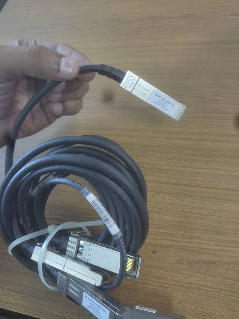 Juniper Switch Ex 3300 48p POE, Aruba Access Point, NETGEAR Switch 4