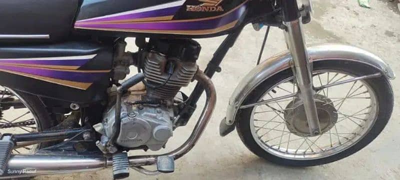 Honda 125 Model 2007 Genuine tanki tapay 2