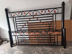 iron bed double king size