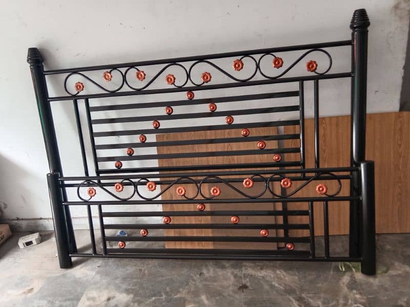 iron bed double king size 0