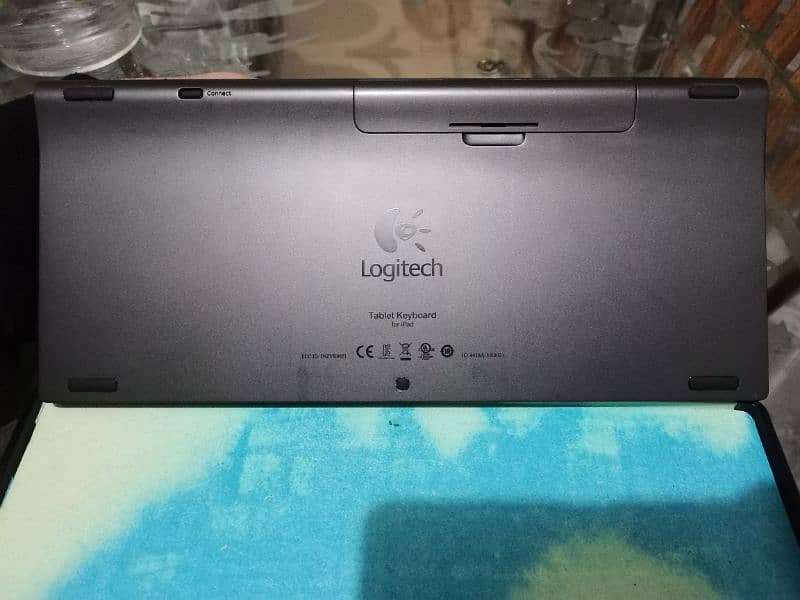 Logitech Bluetooth keypad for ipad (0310-4919-907) 3