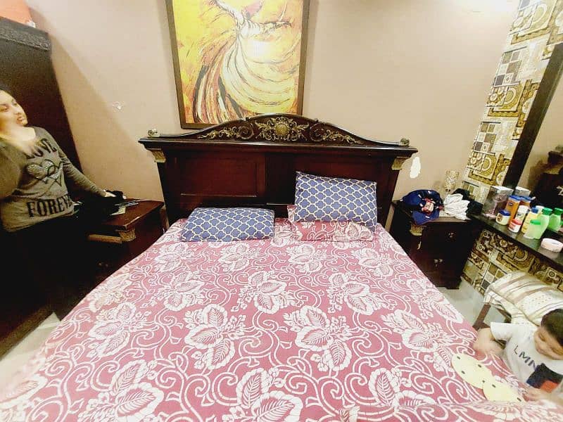 highly class wooden double bed and two side tables king size bed 6