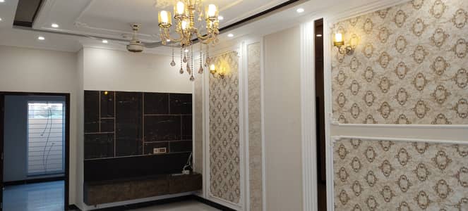 DHA Rahbar, VIP Lower Portion available for Rent only for couple
