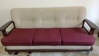 Sofa Set | 7 seater available in good condition