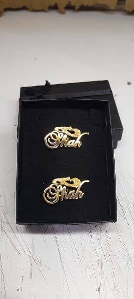 customizer beautiful gold plated name locket. 12