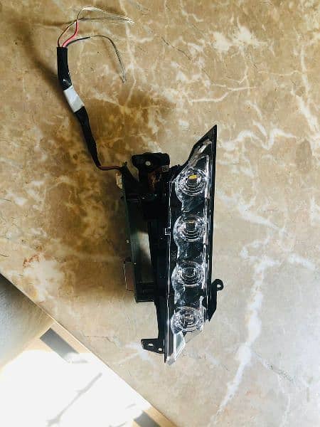 Toyota Corolla front LED light 0