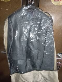 pent coat for sell new condition  contacts & What's app 03007161551