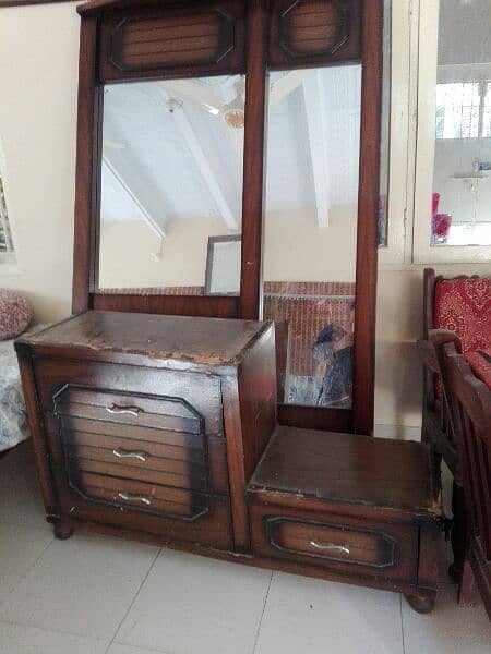 dressing table 1