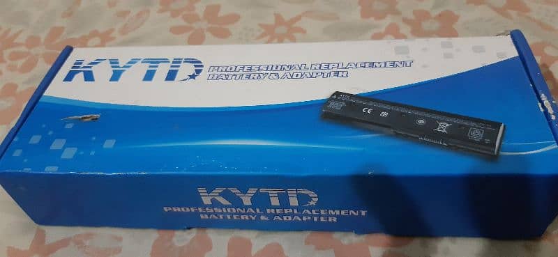 LAPTOP BATTERY ORIGNAL WITH CERTIFICATE. 6
