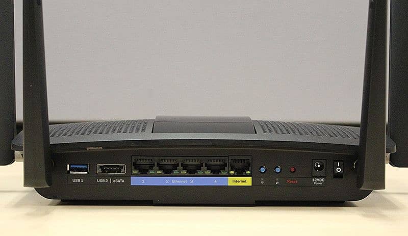 Linksys EA8100 Max-Stream AC2600 MU-MIMO Gigabit Router DualBand 5ghz 2